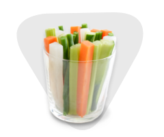 Gemüsesticks aus Karotte, Sellerie, Gurke und Rettich im Glas – Ready Cuts aus dem Foodservice-Sortiment von Frucht Hartmann.
